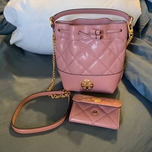 BNWT Tory Burch Willa Mini Bucket Bag with Willa Card Case